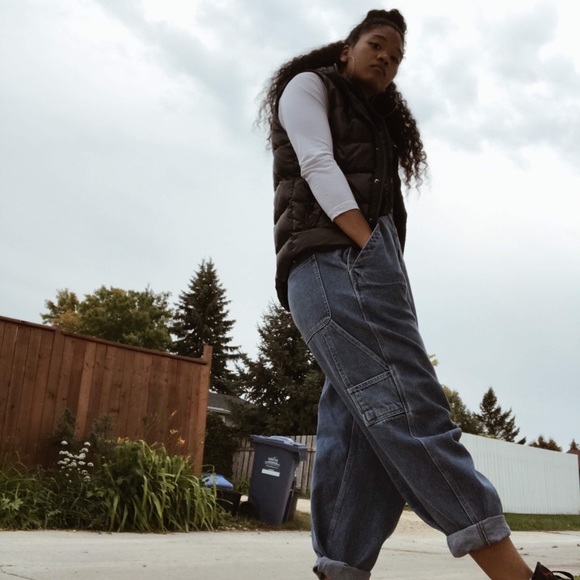 Meet your Posher, Taylor - Picture 3 of 3